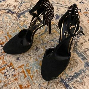 Jessica Simpson suede and gold pumps